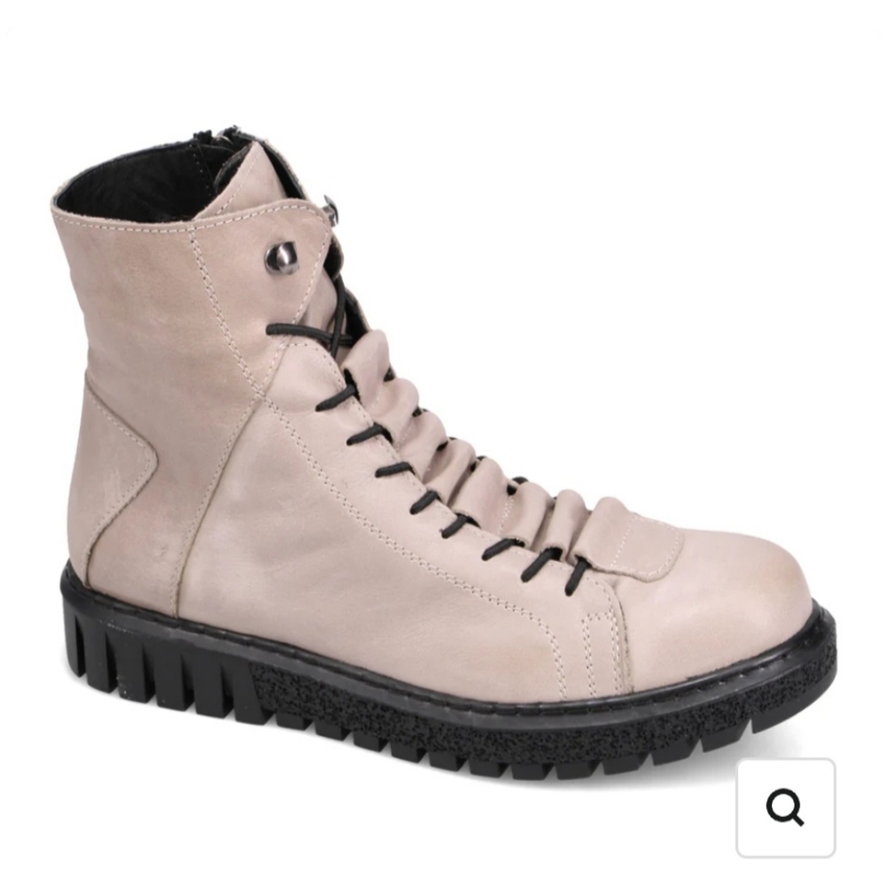 Miz Mooz Buster Boots, Size 7.5